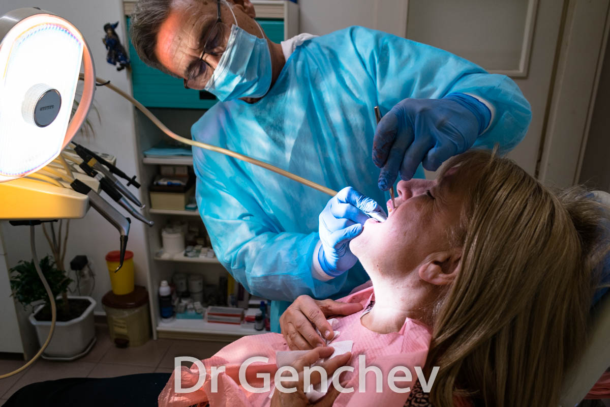 Dr Genchev placing a  basal dental implant